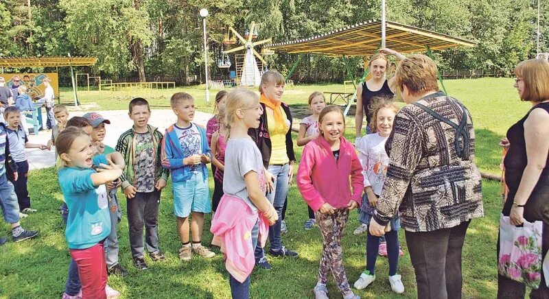 Полянка рыбинск. Полянка лагерь город рыбинск. лагерь полянка ярославская область. детский лагерь полянка ярославская область.
