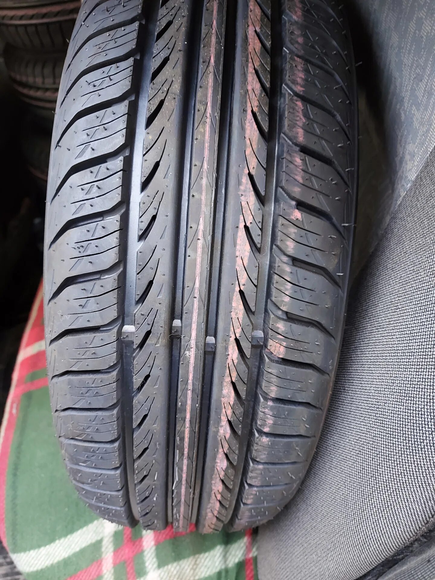 Кама breeze. Кама Бриз драйв 2. Кама Breeze 185/65 r14. Шины Кама Бриз. Кама Бриз направление.