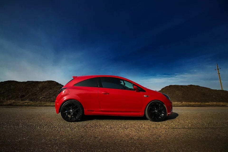 Корса рс. Опель корса красная. opel corsa купе. опель корса д красная. corsa d opc.