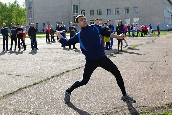 гранаты гто. метание снаряда гто. метание спортивного снаряда. граната для метания. граната для метания.