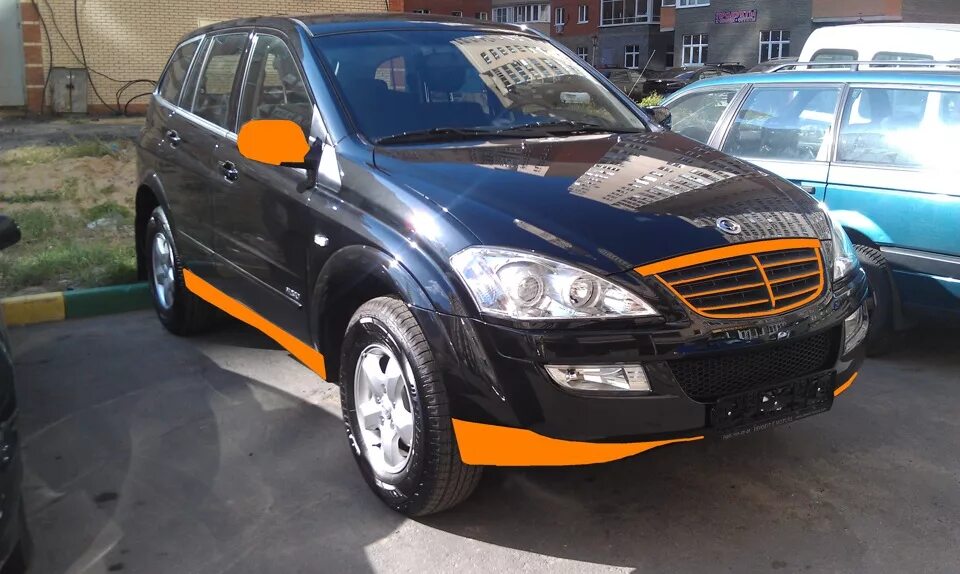 Ссангйонг кайрон 2. SSANGYONG Kyron 2. SSANGYONG Kyron 3. SSANGYONG Kyron 2011 золотистый. Саньенг енг Кайрон.