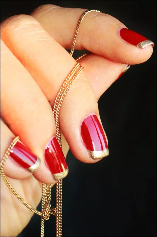 Christmas Manicure Red Gold Nail Art and Designs French manicure colorata, Unghi