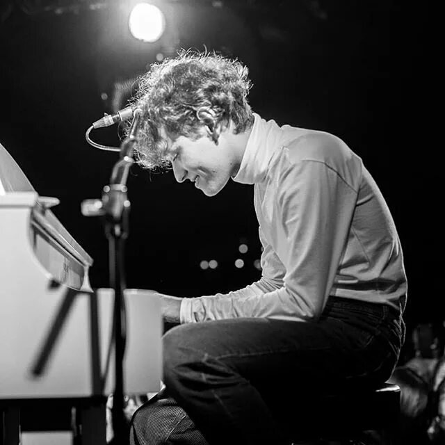 эдуард шарлот певец. шарлот музыкант альбомы. шарлот москва концерт 2022. Charlotte gainsbourg deadly valentine. виталий шарлотт.