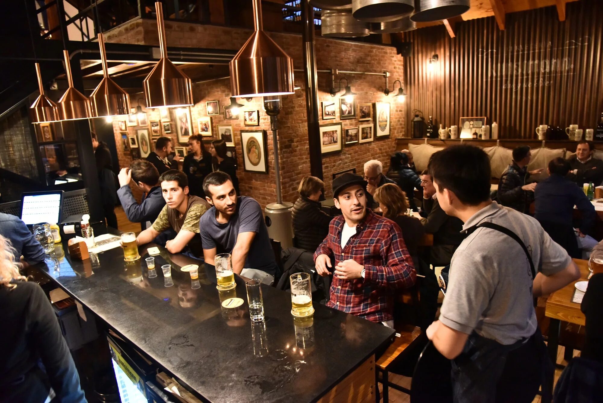 верхнее озеро калининград. Kneipe причал 1987 калининград. жидовская кнайпа под золотой розой львов. кафе на верхнем озере калининград. Kneipe причал 1987 калининград.