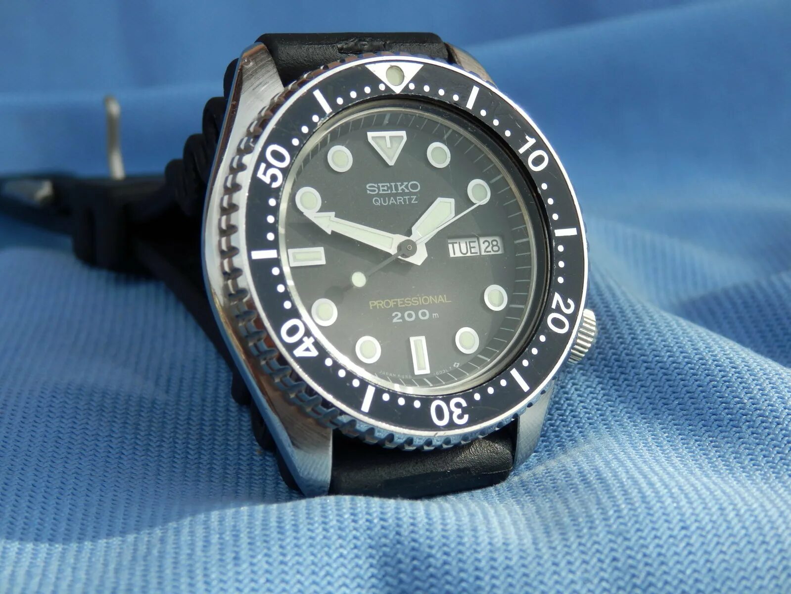 Кварцевая сейко. Часы seiko 5 quartz. Часы seiko 5 quartz. Кварцевая сейко. Seiko часы sur.