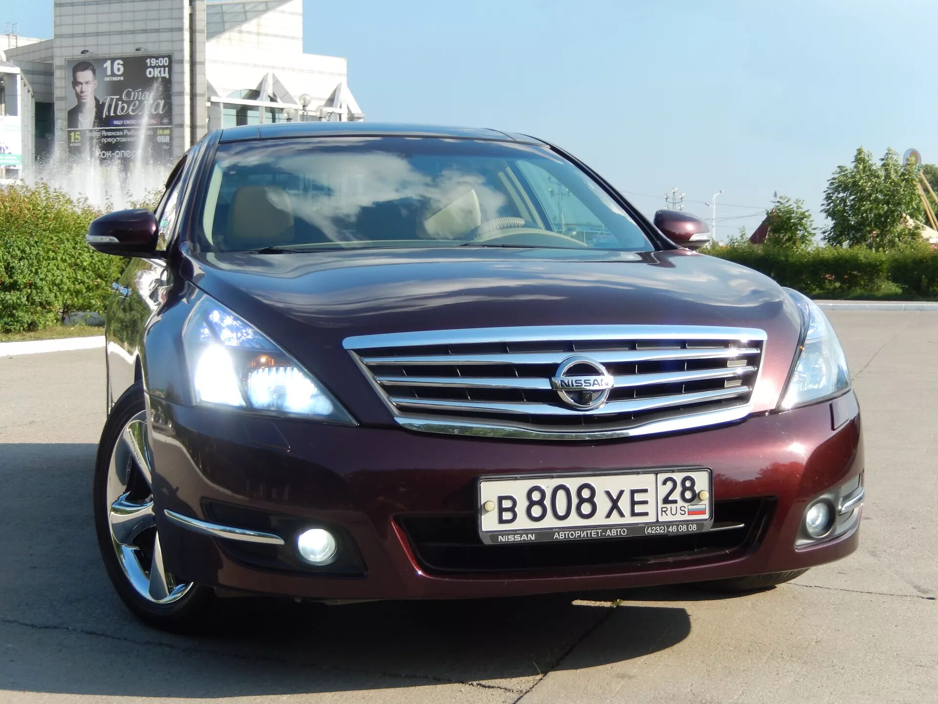 Теана 32 купить. Ниссан Теана j32. Ниссан Теана 32. Nissan Teana j32 2010. Ангельские глазки Nissan Teana j32.