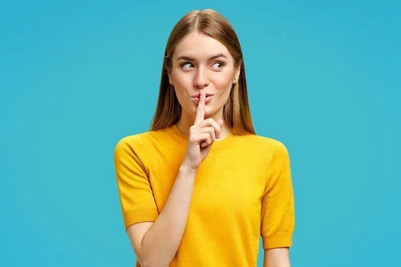 Be quiet and don t even smile. Жест молчания. shh. smile shh.