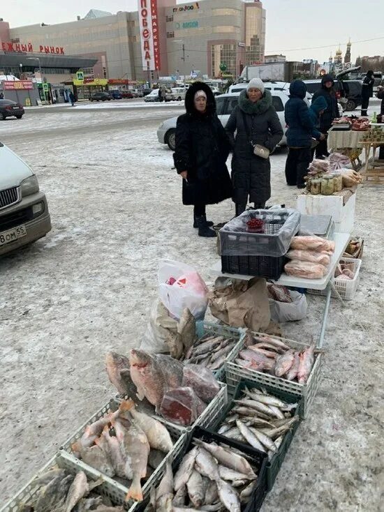 Рынок левый берег омск. Рынок левый берег омск. Оптовый рынок омск. Стройгород "левобережный” омск. Левобережный рынок омск каталог.