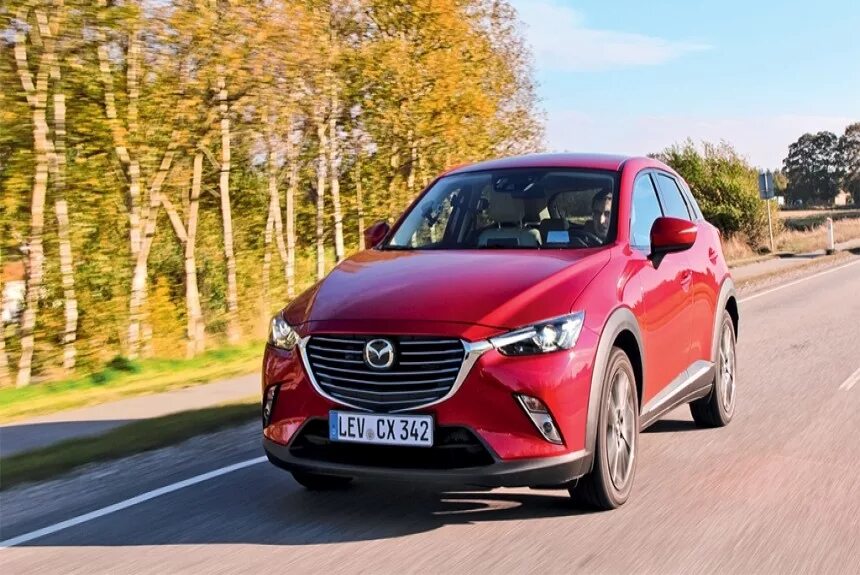 Mazda CX 3 правый руль. Кроссовер Мазда CX-7. Мазда СХ 3 легковой кроссовер. Мазда кроссовер 2005. Кроссоверы тюмень