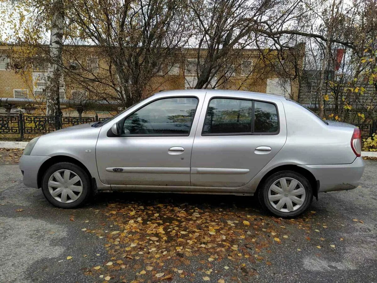 Екатеринбург рено б у. Рено Симбол 2007. Рено символ 2007. Рено Симбол 2007 года. Renault symbol 1 2007.