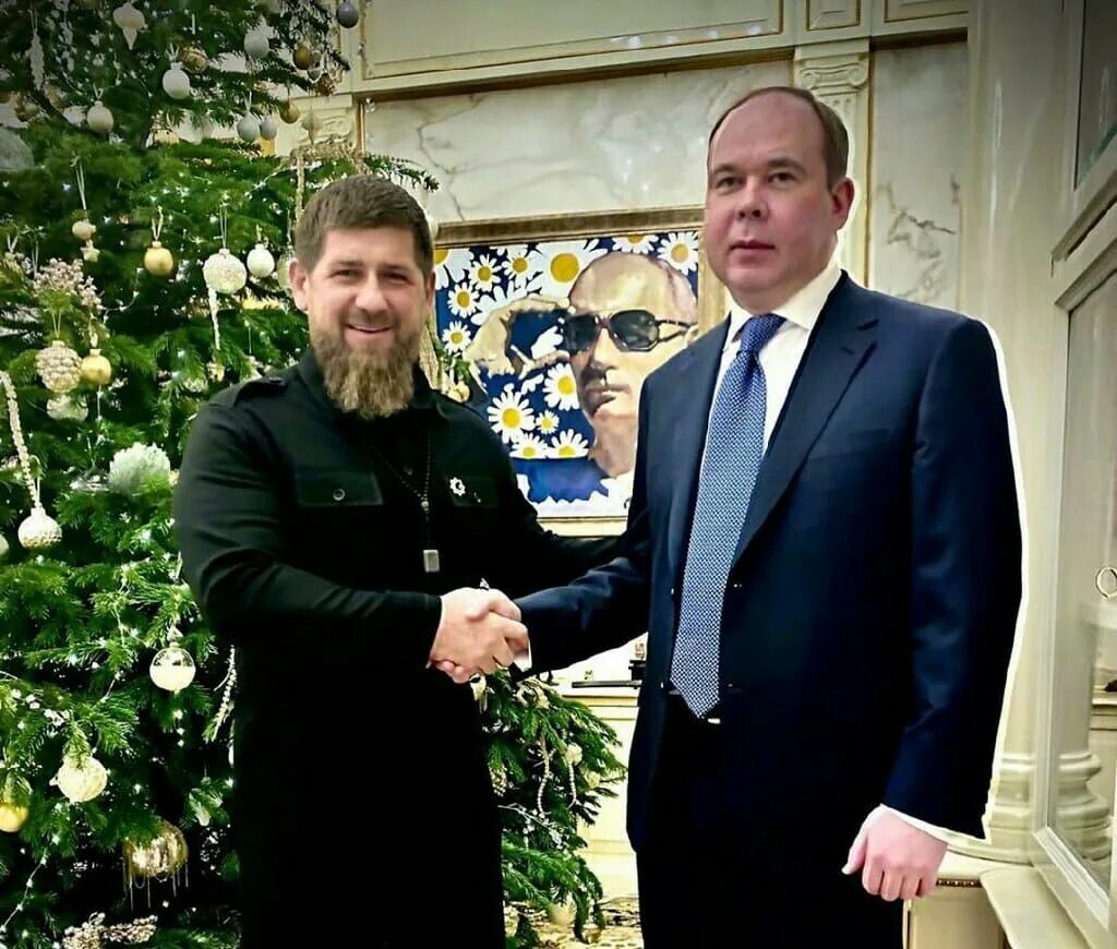 Вайно керимов кадыров. Вайно керимов кадыров. Рамзан кадыров 2024. Вайно керимов кадыров. Вайно керимов кадыров.