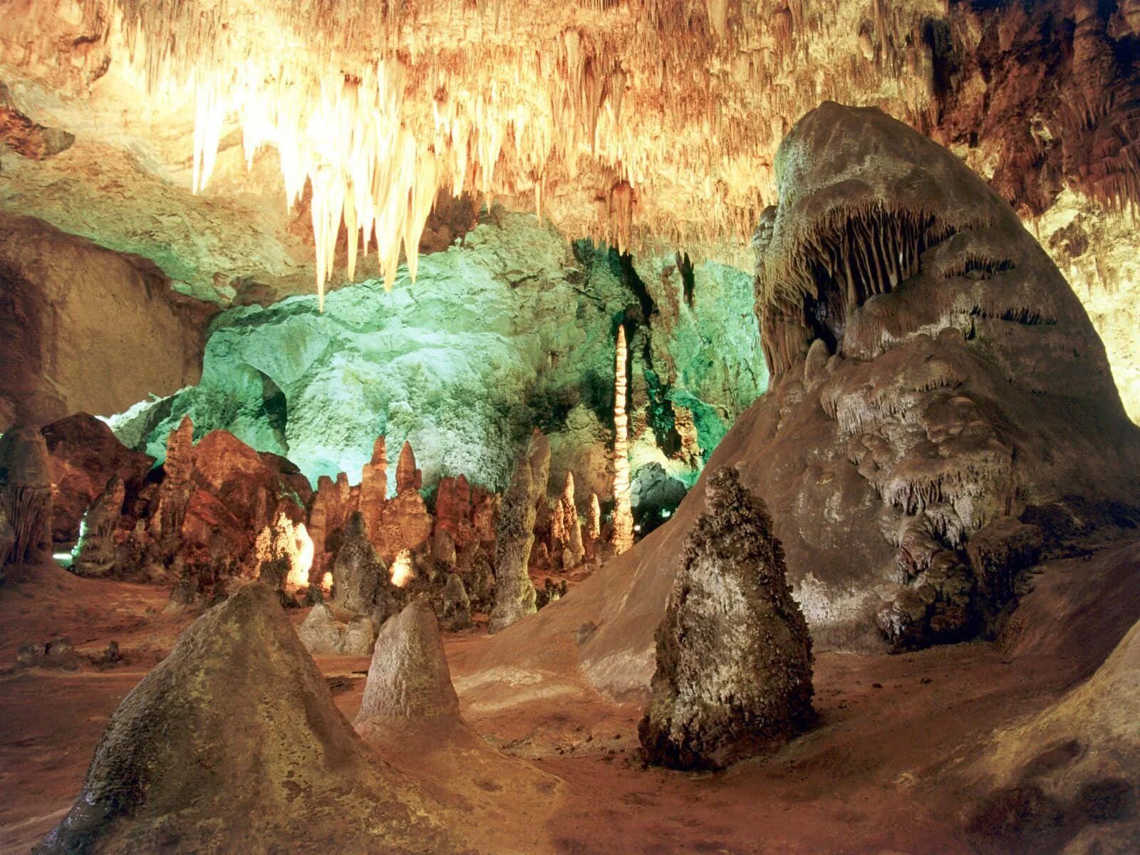 Caves de. Карлсбадские пещеры Нью-Мексико. Национальный парк Карлсбадские пещеры США. Карлсбадские пещеры Нью Мехико. Карлсбадские пещеры - Нью-Мексико, США.