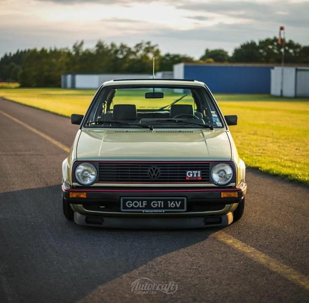 Гольф машина купить. Golf mk2. Golf 2 GTI. Golf mk2 GTI. Машина Golf MK 2.