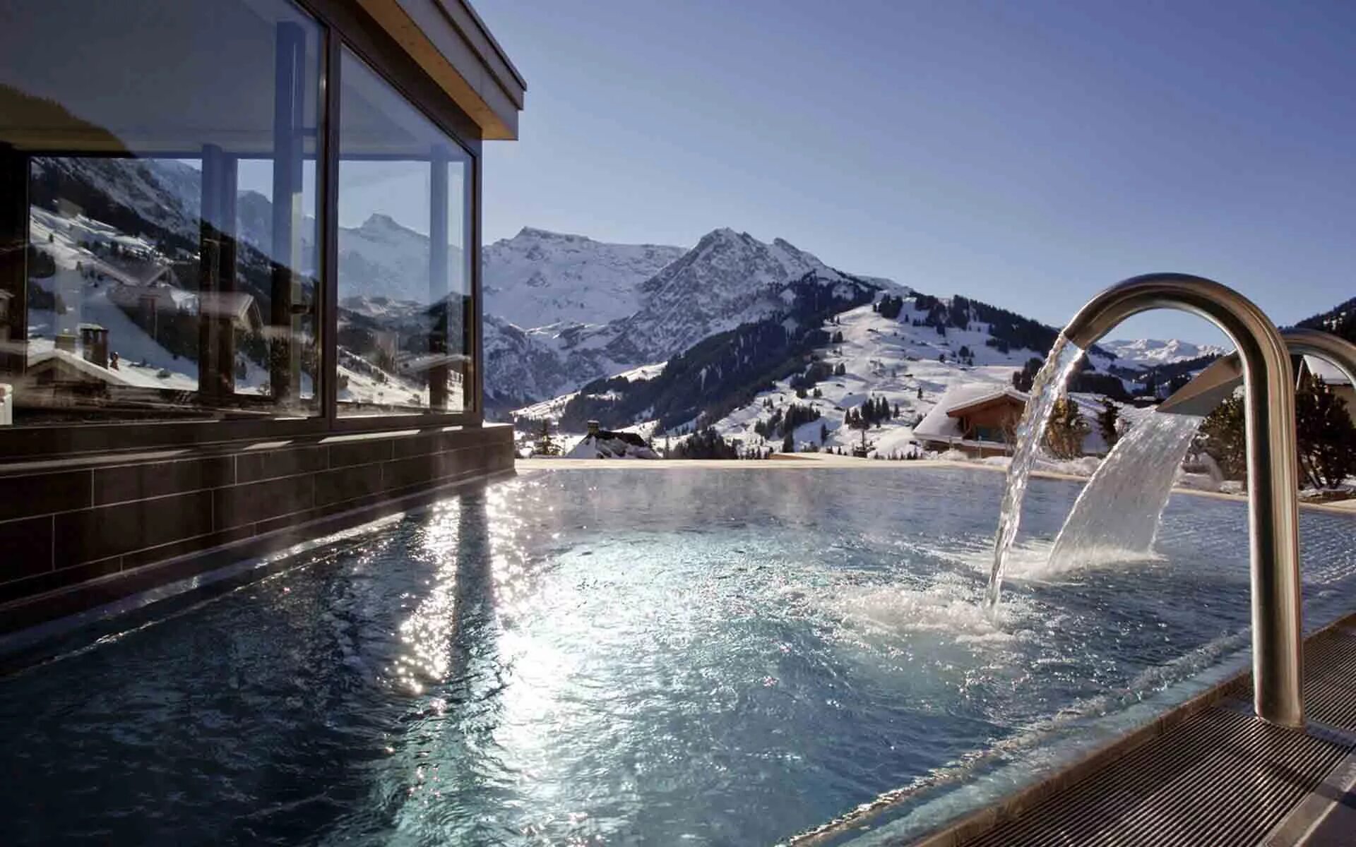 Отели в сочи с открытым бассейном. Бассейн Cambrian Adelboden, Швейцария. Швейцария вилла Honegg. Инфинити бассейн Сочи красная Поляна. Villa Honegg Швейцария горы.
