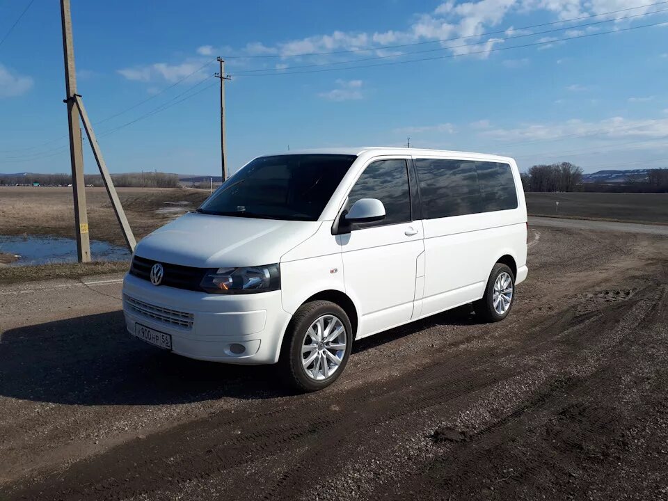 Купить т 5 транспортер. Фольксваген Транспортер т5 2010. Volkswagen Transporter t5 диски. Фольксваген Транспортер т5 2012. Колеса Фольксваген Транспортер т5.