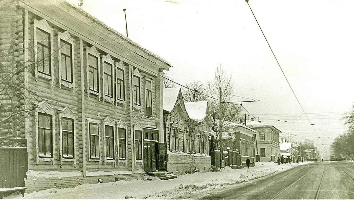 Кредитные истории перми. Пермь улица Ленина 1970г. Пермь улица Ленина Куйбышева 1970г. Улица Пермская Пермь. Улица Покровская Пермь.