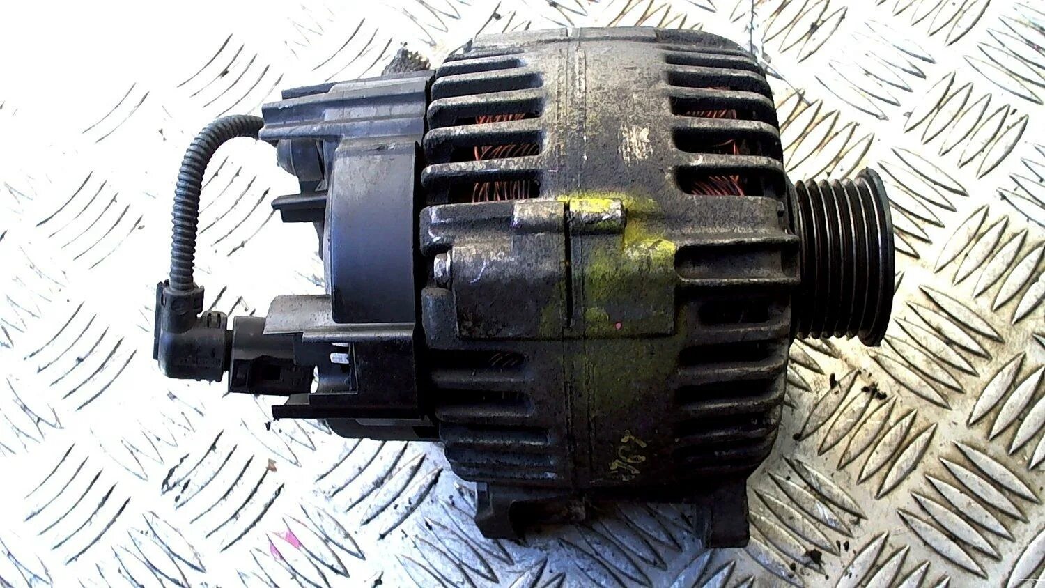 Генератор octavia a5. Генератор valeo 110a.