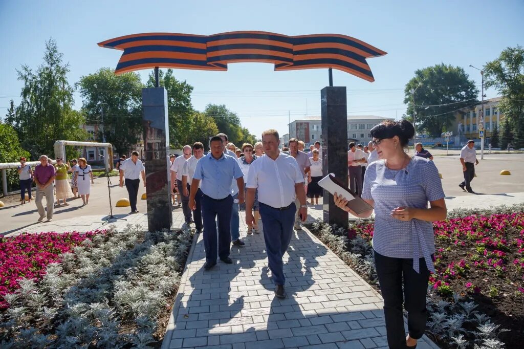 метеонова калининск саратовская область. калининск саратовская область выпускной. саратовская область г. калининск жители. метеонова калининск саратовская область.