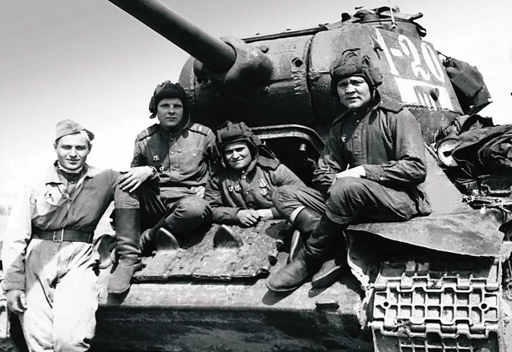 Танкист 1945. Советские танкисты. Танкист 1945. Танковые асы второй мировой ссср. Сын полка 1941-1945.