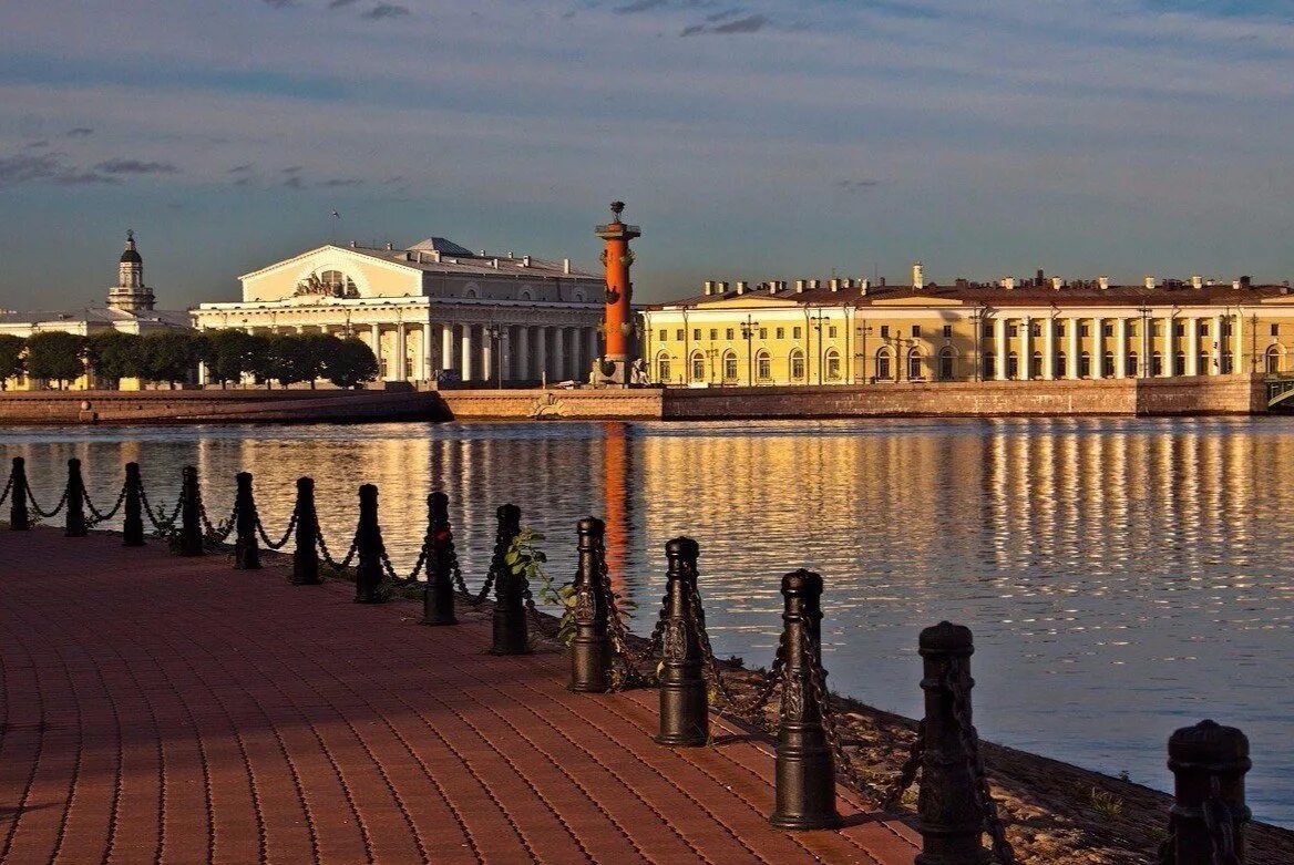 Стрелка Васильевского острова Санкт-Петербург. Солнечное (Санкт-Петербург). Стрелка Васильевского острова. Санкт-Петербург Солнечный летний. Идеальные дни спб