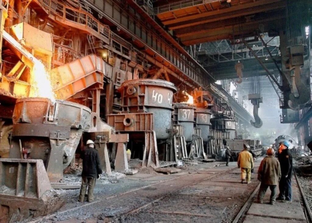 Ммк комбинат магнитогорск. Сколько лет комбинату. Череповецкий металлургический комбинат расположен. Сколько лет комбинату. Металлургический завод магнитогорск цех.