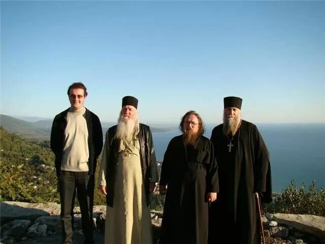 Псху абхазия монахи пустынники. Монах абхазия. Псху абхазия монахи пустынники. Монах абхазия. Отшельники псху.