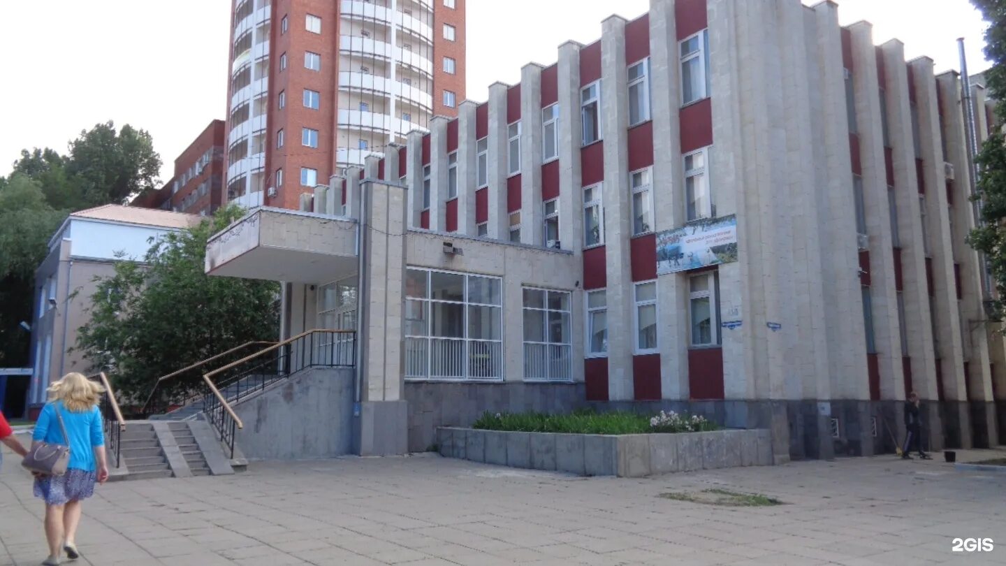 Толмачева 28 екатеринбург. Улица толмачева смоленск. Детская поликлиника 7 смоленск. Огбуз дкб смоленск вакансии. Толмачева 5 детская.