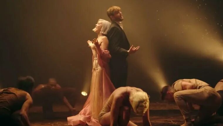 James Arthur and Anne-Marie. Anne Marie Rewrite the Stars. Rewrite the Stars James Arthur Anne-Marie.