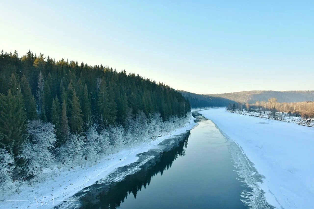 Река Уфа в Башкирии. Река белая Уфа зима. Река уфимка в Башкирии. Река Уфа Сызги.