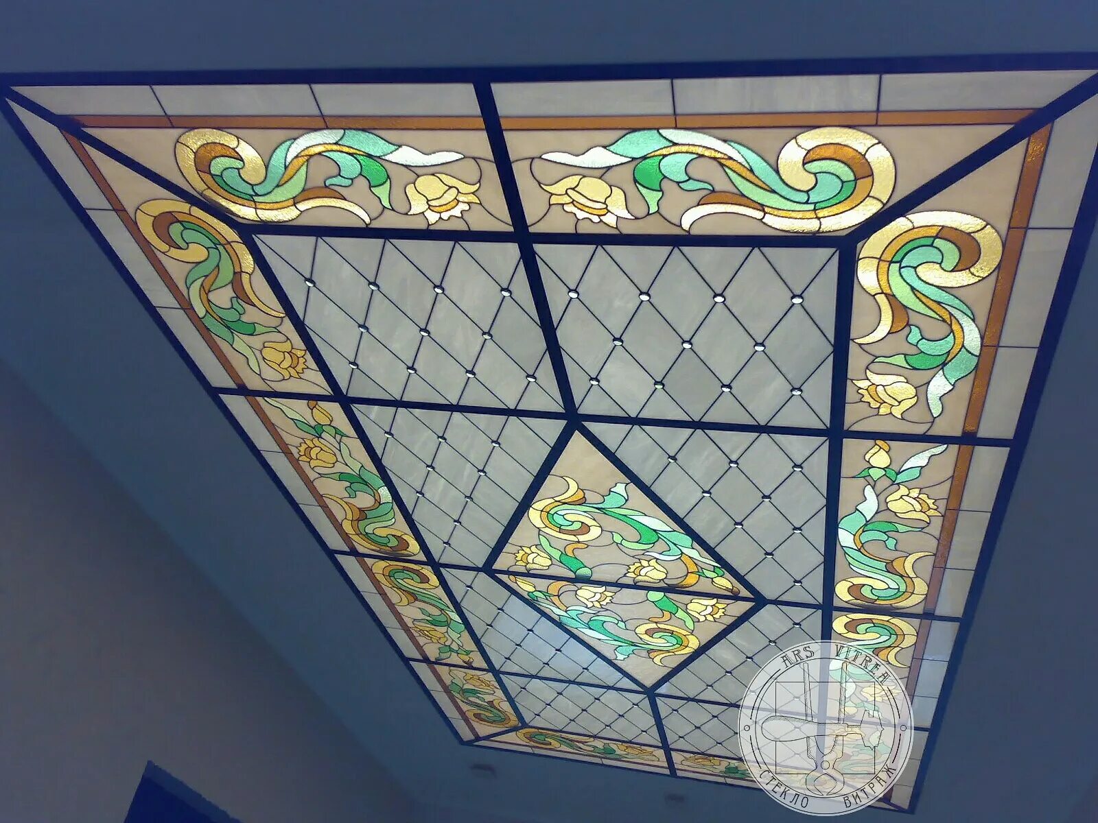 витражи ар нуво тиффани. витражи ар нуво тиффани. витражный потолок в интерьере. Italiya vitraj витраж италия. D b витраж.