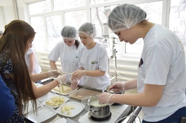 Международный колледж сайт. Колледж сыроделия Барнаул. Село Алтайское Алтайский край колледж сыроделия. Международный колледж сыроделия и профессиональных технологий. Международный колледж сыроделия Алтайское.