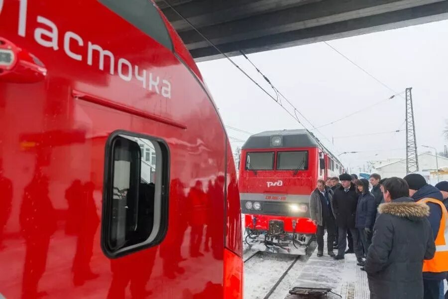 Электричка ласточка зеленоградск. Поезд Ласточка Москва Иваново. Ласточка Иваново. Ласточка Иваново Москва. Ласточки в Калининграде РДЖ.