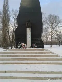 Памятника 50