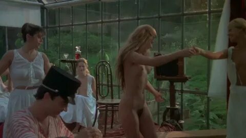 Slideshow laura savoie nude.