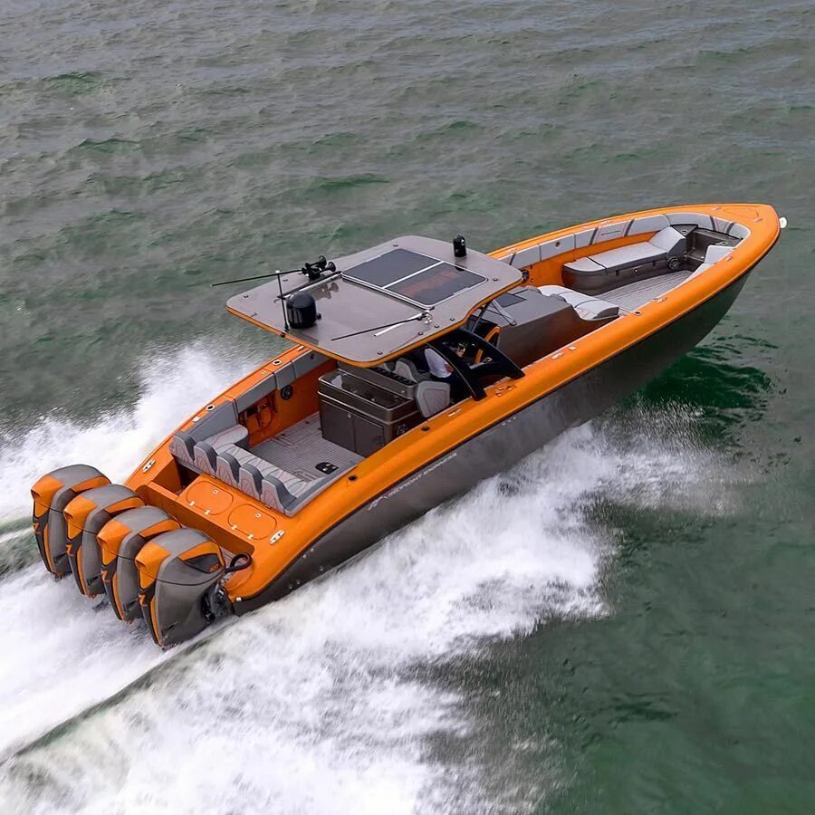 Быстроходный катер. Скоростные моторные яхты. Скоростной катер. Катер cigarette 50 marauder amg black series. Катер lamborghini a43.