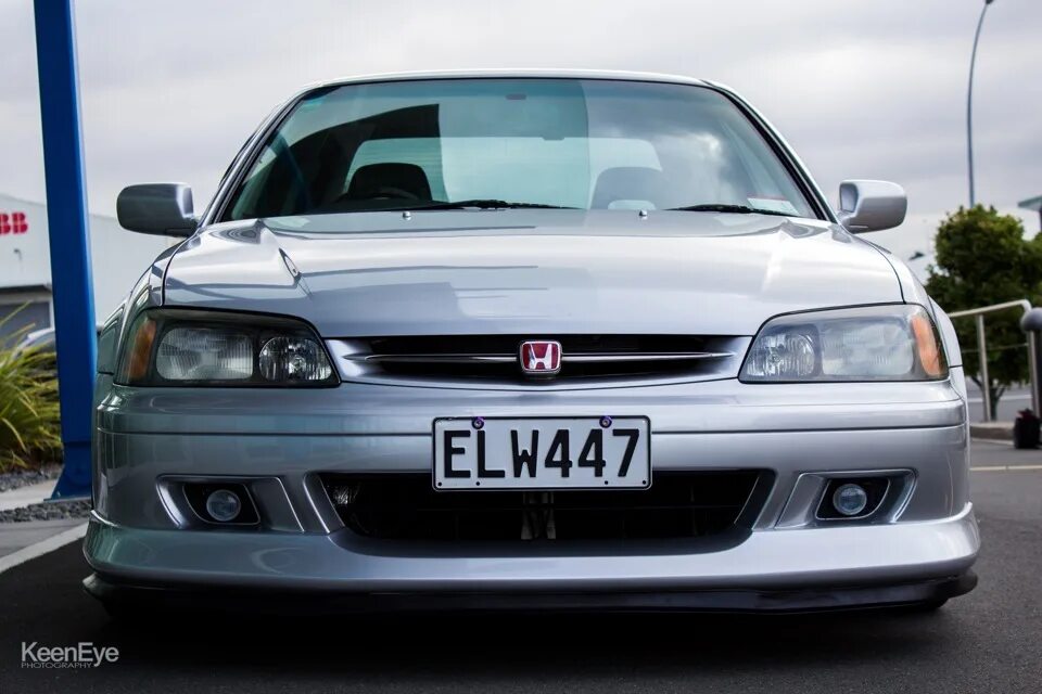 Виды тюнинга фар хонда торнео Дыру по правому борту залатал Honda Torneo, 2 л, 1999 года кузовной ремонт DRI