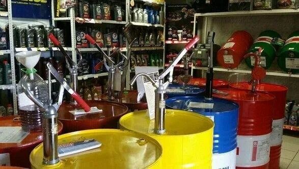 ). Где продают моторное масло. Оригинальные автомобильные масла. Разливное моторное масло. Контрафактное моторное масло.