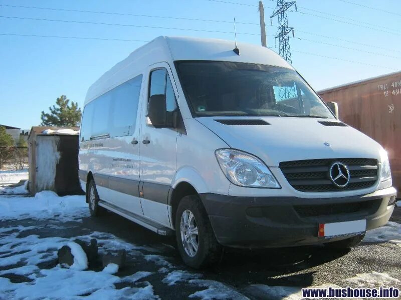 M-B Sprinter W906 Style Sidesteps (longer board for passenger)