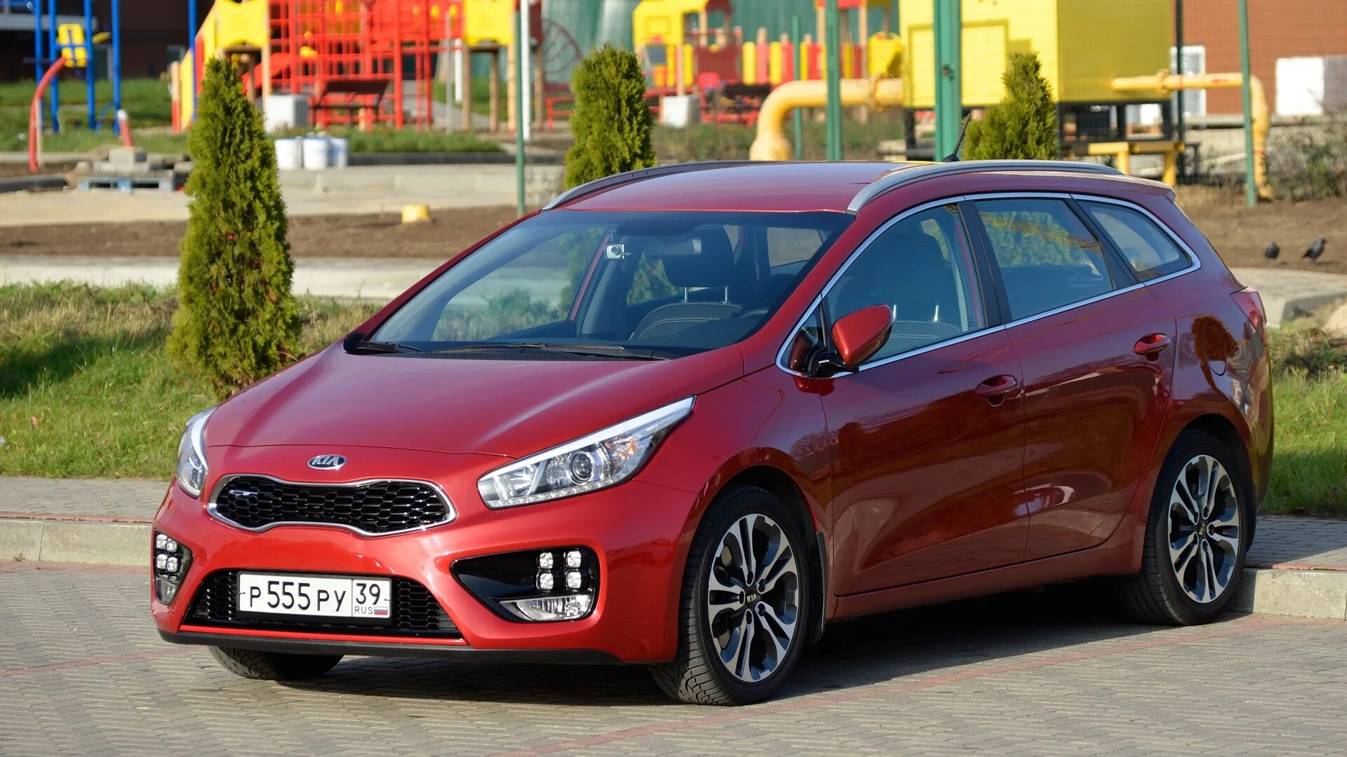 Сид отзывы владельцев. Kia Ceed 2. Киа СИД универсал 2016. Кия СИД универсал 2014. Kia Ceed 2013.