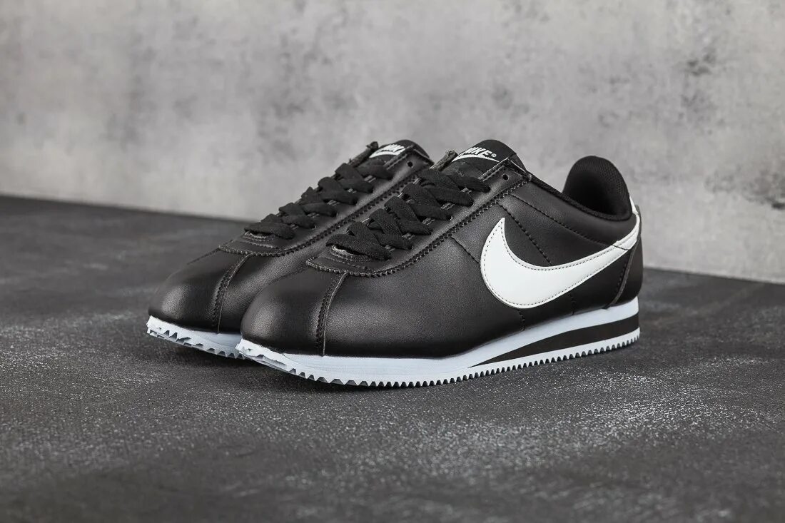 Авито кроссовки мужские 41. Кроссовки Nike Classic Cortez. Nike Cortez Classic мужские. Кроссовки Nike Classic Cortez цвет черный. Кроссовки найк чёрные мужские Картез.