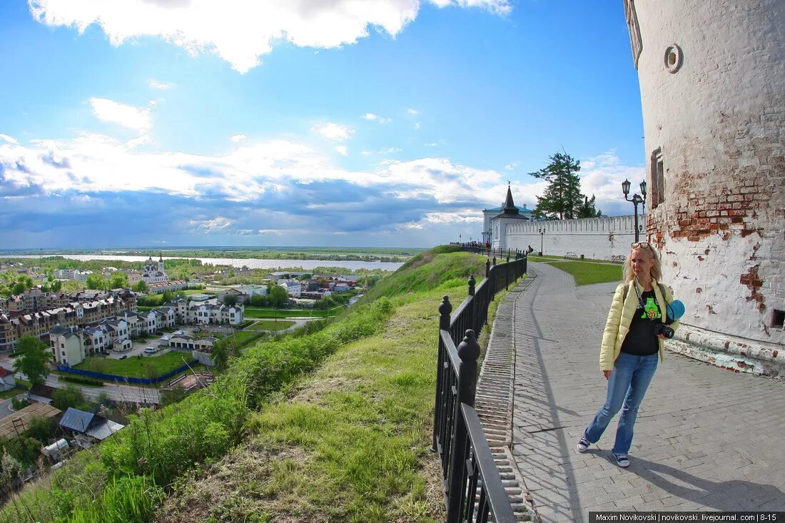 Кремль на холме тобольск. Тобольск подсмотрено. Тобольск подсмотрено. Тобольск тобольск. Левобережье город тобольск.