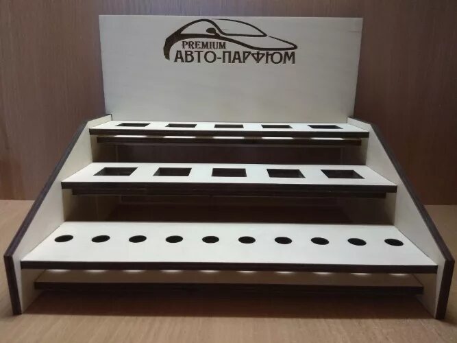 Подставка для ароматизаторов. Подставка под ароматизаторы автомобильные. Стойка для ароматизаторов автомобильных. Подставка под авто флаконы. Подставка подиум