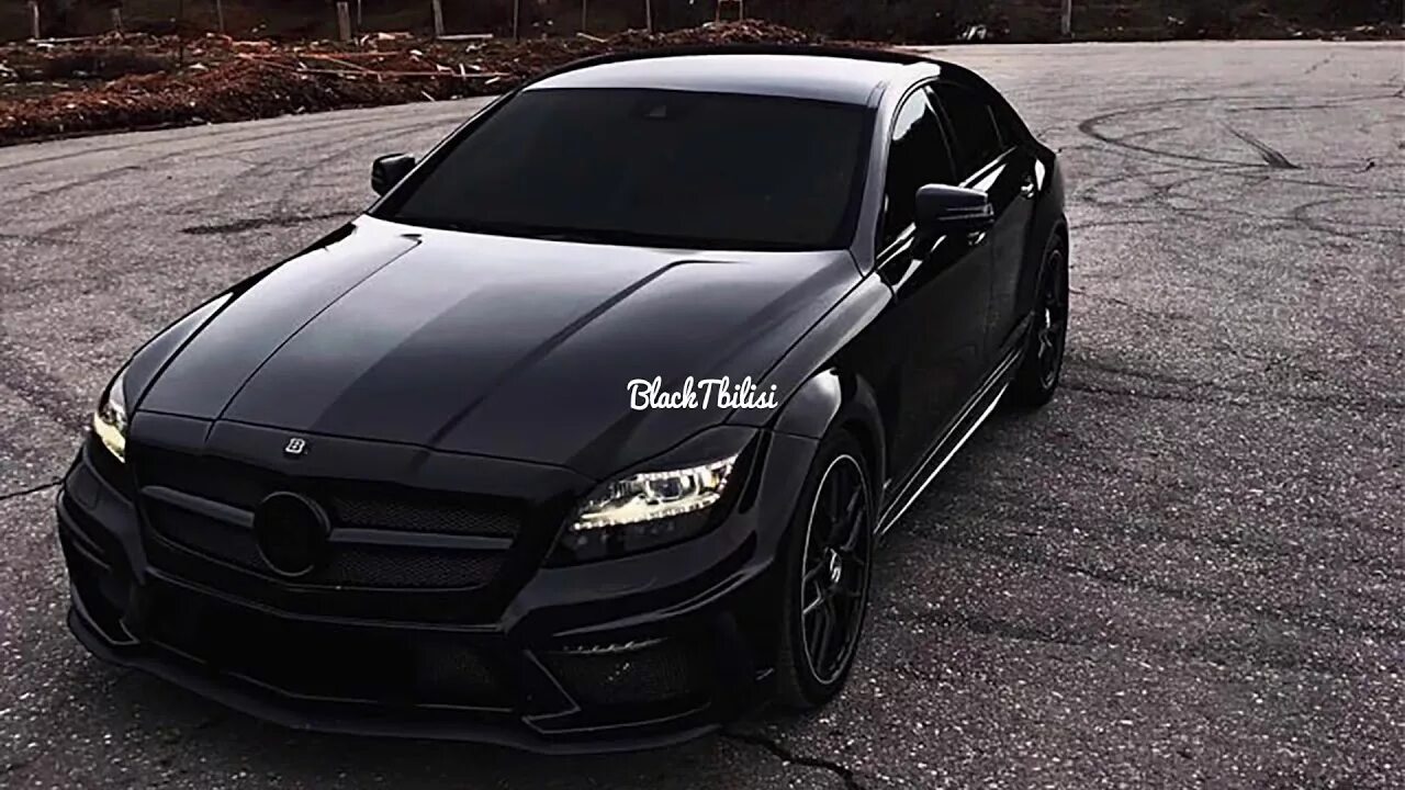 Блэк Тбилиси. Black Tbilisi фото. CLS 6.3 AMG В тонировке. Надпись крутая Блэк Тбилиси.