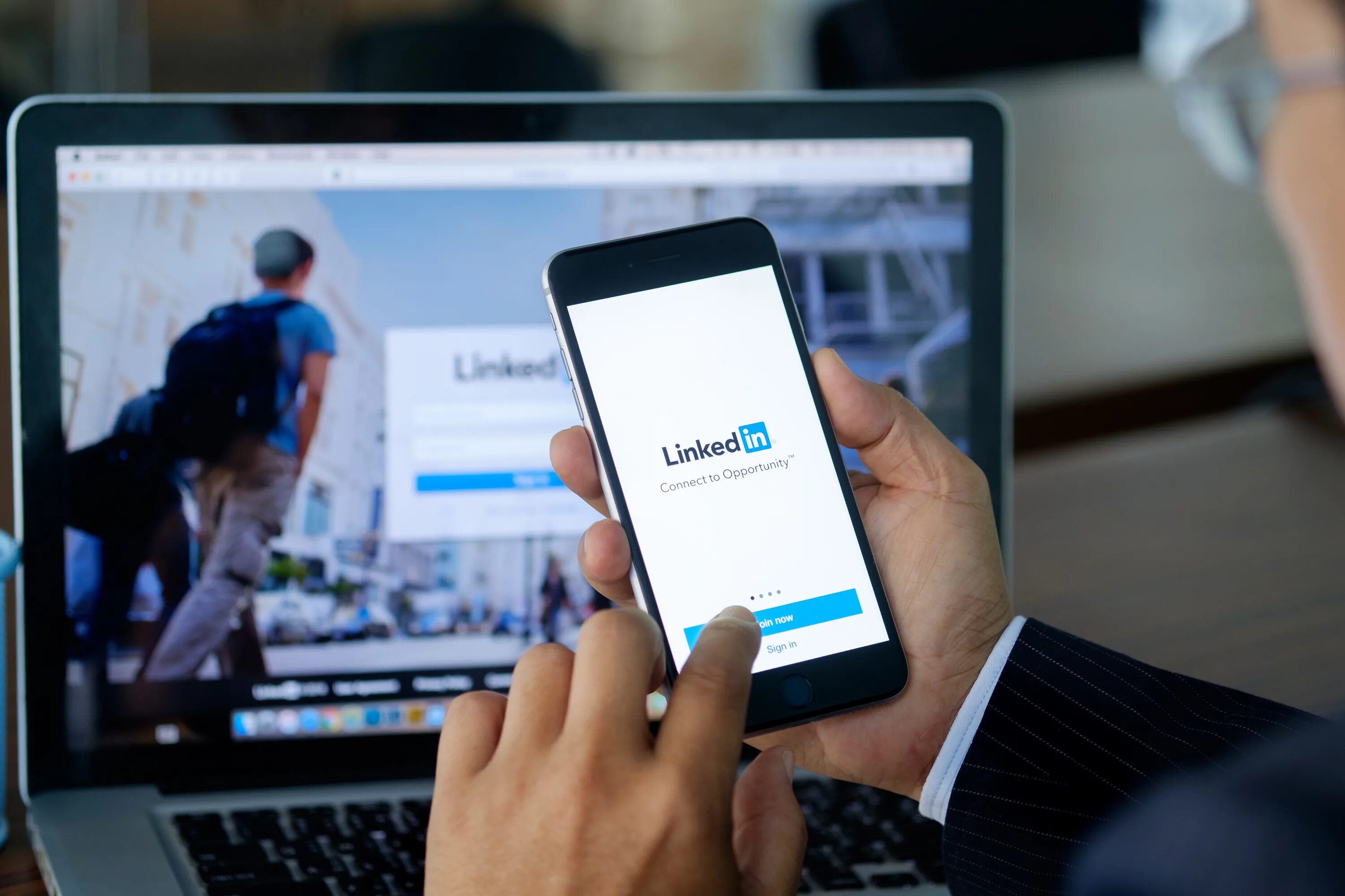 Linked website. Линкедин. linkedin социальная сеть. картинки для linkedin. соцсеть in.