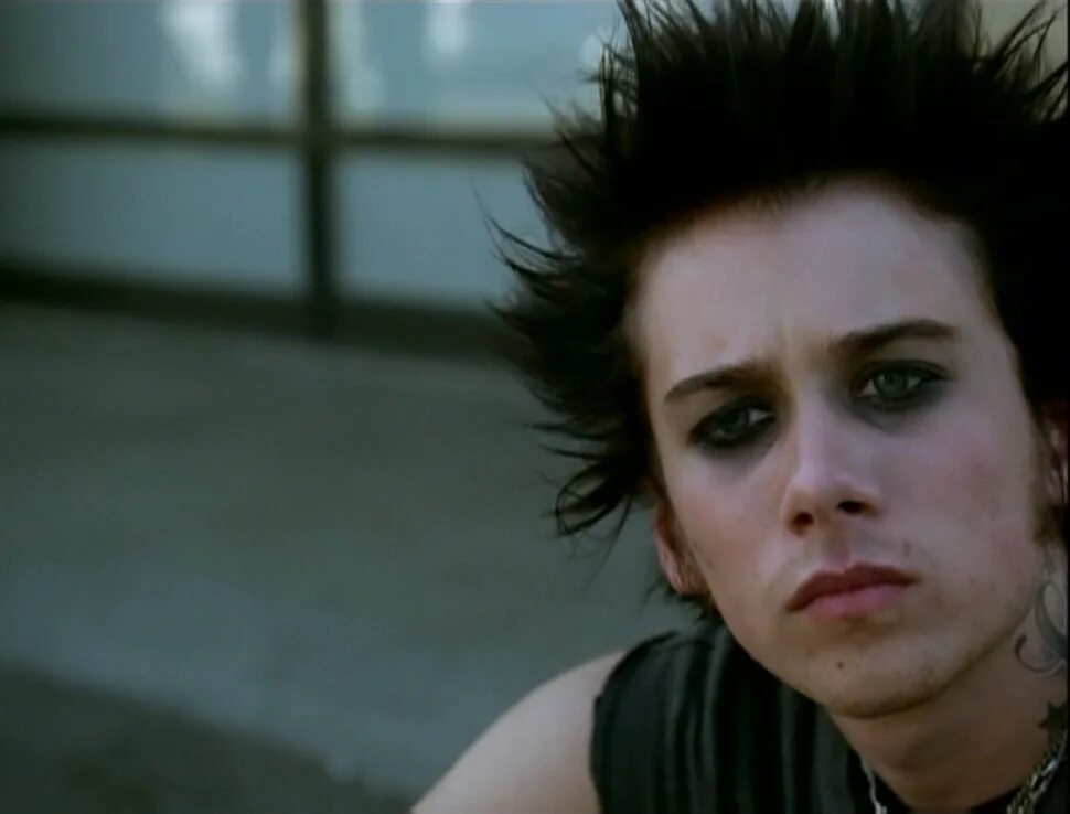 St jimmy. Лу тэйлор пуччи green day. saint jimmy green day. jesus of suburbia st jimmy. green day jesus of suburbia.