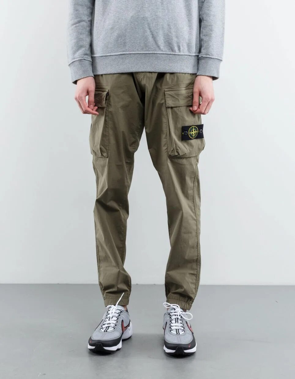 Брюки stones. Стон Исланд штаны карго. Брюки карго Stone Island. Stone Island Cargo брюки. Штаны карго Cargo Pants Stone Island.