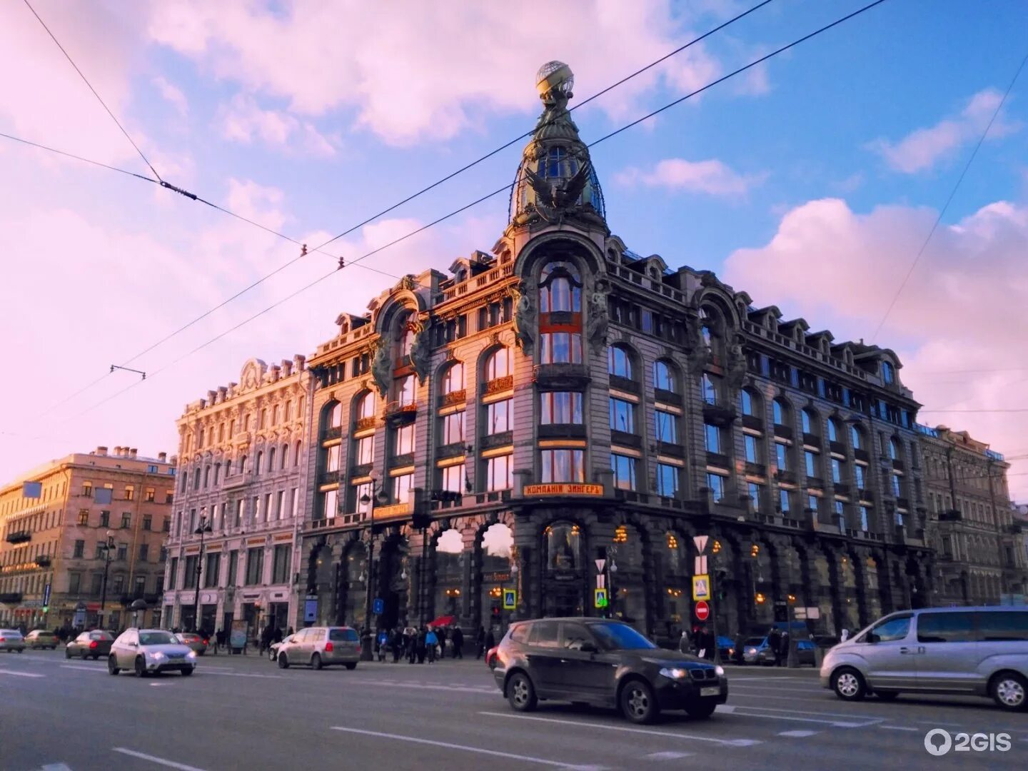 Дома открытые в санкт петербурге. Невский проспект санкт-петербург зингер. невский проспект санкт-петербург дом зингера. невский проспект здание зингер. дом зингер в спб на невском проспекте.