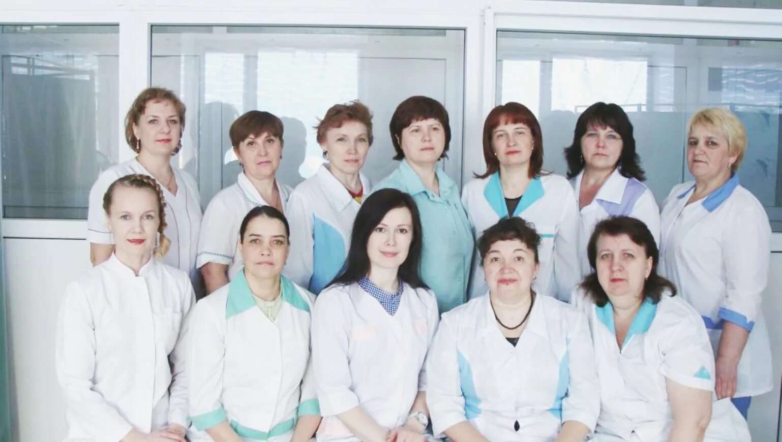 Поликлиника великий устюг. Советский проспект 30 великий устюг. Сайт црб великий устюг. Црб великий устюг. Больница в великом устюге.