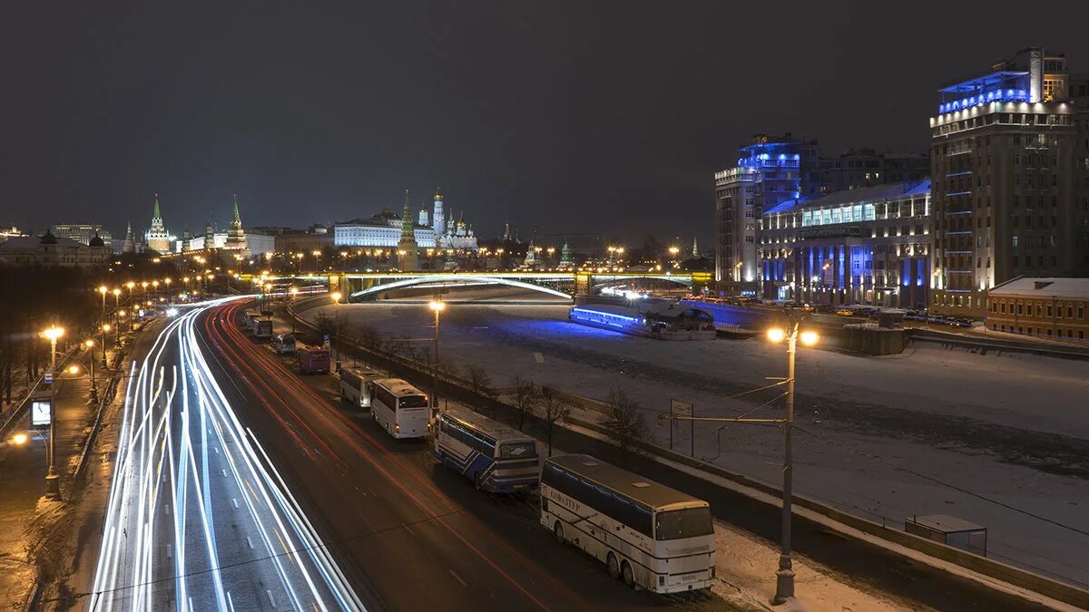 Московский следующий. Красивый вид в Москве вечером Преображенская площадь. Набережная Москвы зимой 2021. Зима в Москве 2021г.. Центр Москвы зима 2021.