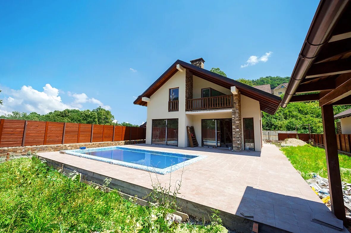 снять коттедж в сочи с бассейном. посуточный дом в сочи. снять коттедж в сочи с бассейном. коттеджный поселок береговой сочи. вардане отель с баней и бассейном.